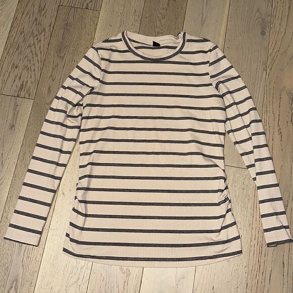 Maternity Striped Print Tee Size L (8/10) Apricot Used Twice Gently - Picture 2 of 3